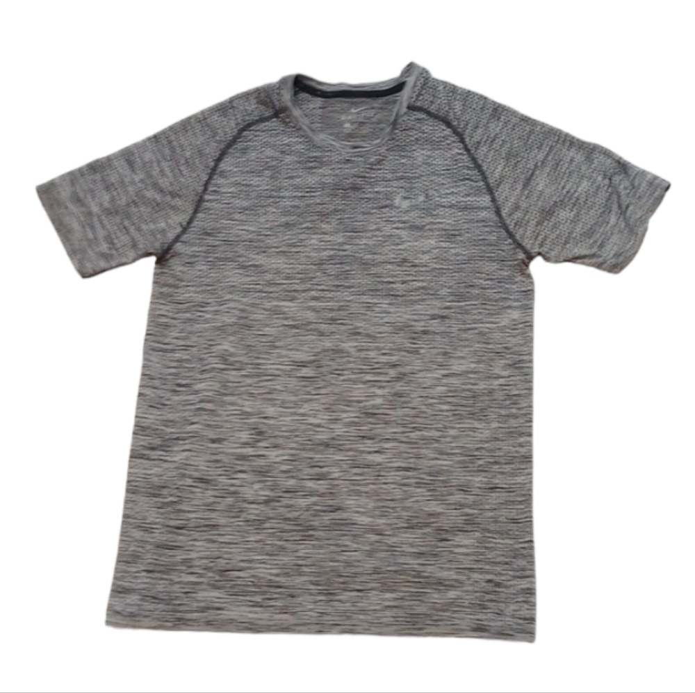 Nike Men's T-Shirt Sz M Grey Heathered Comfy Athleisure Sports Basketball Sporty